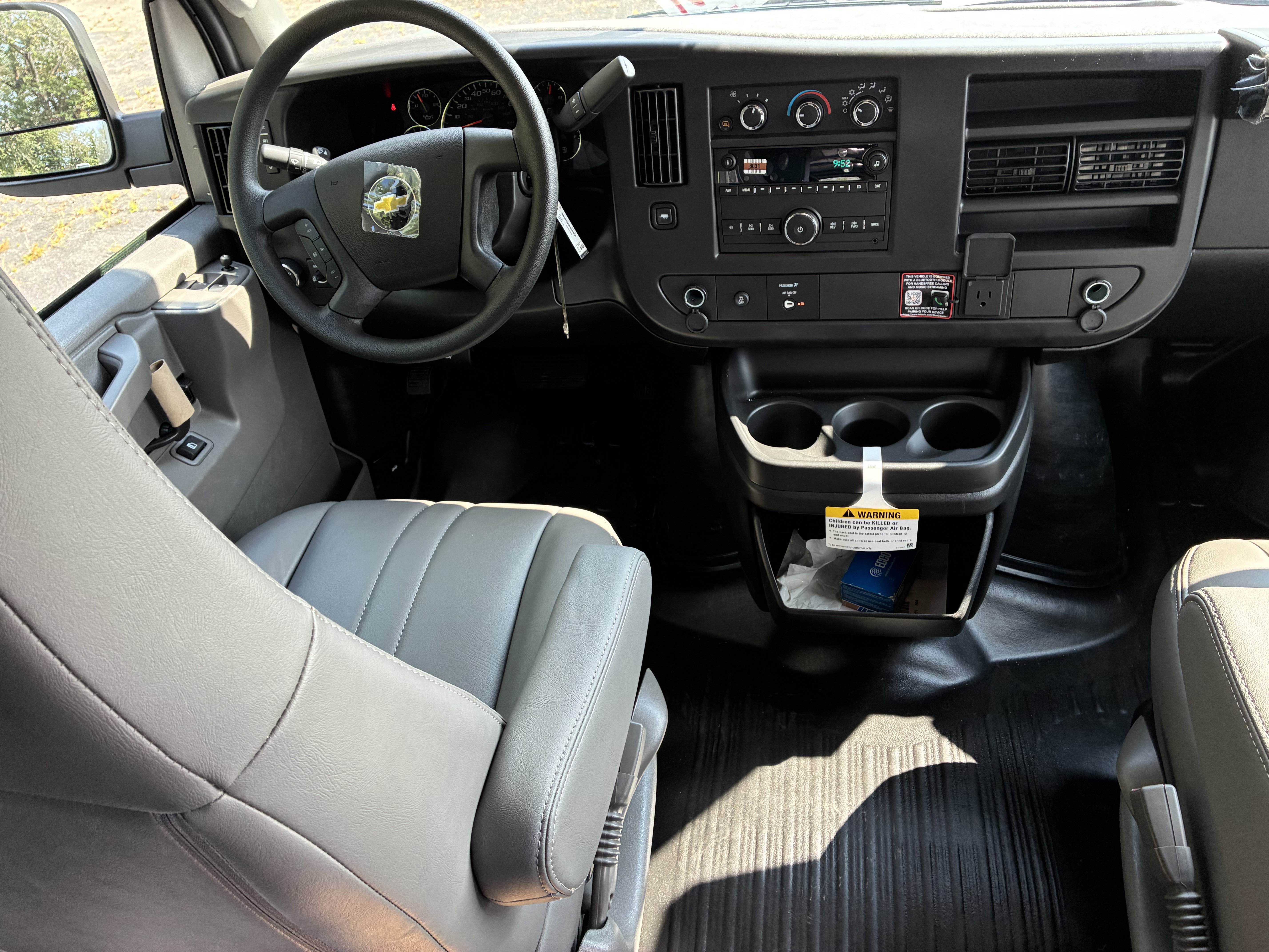 New 2026 Chevrolet Express 2500 Extended w/ Driver Convenience Package RWD image 23
