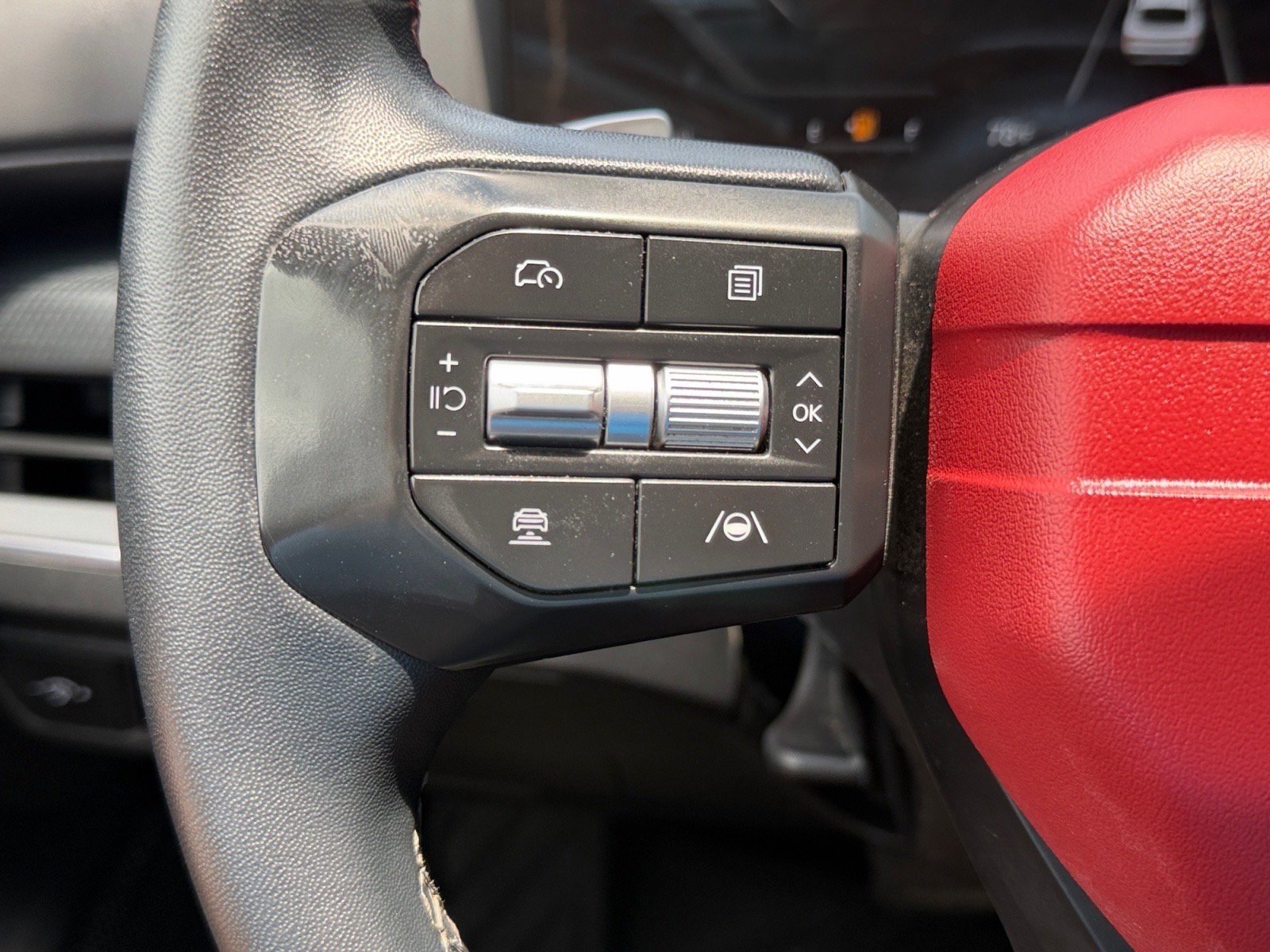 Used 2025 Kia K4 GT-Line w/ GT-Line Premium Package FWD image 23