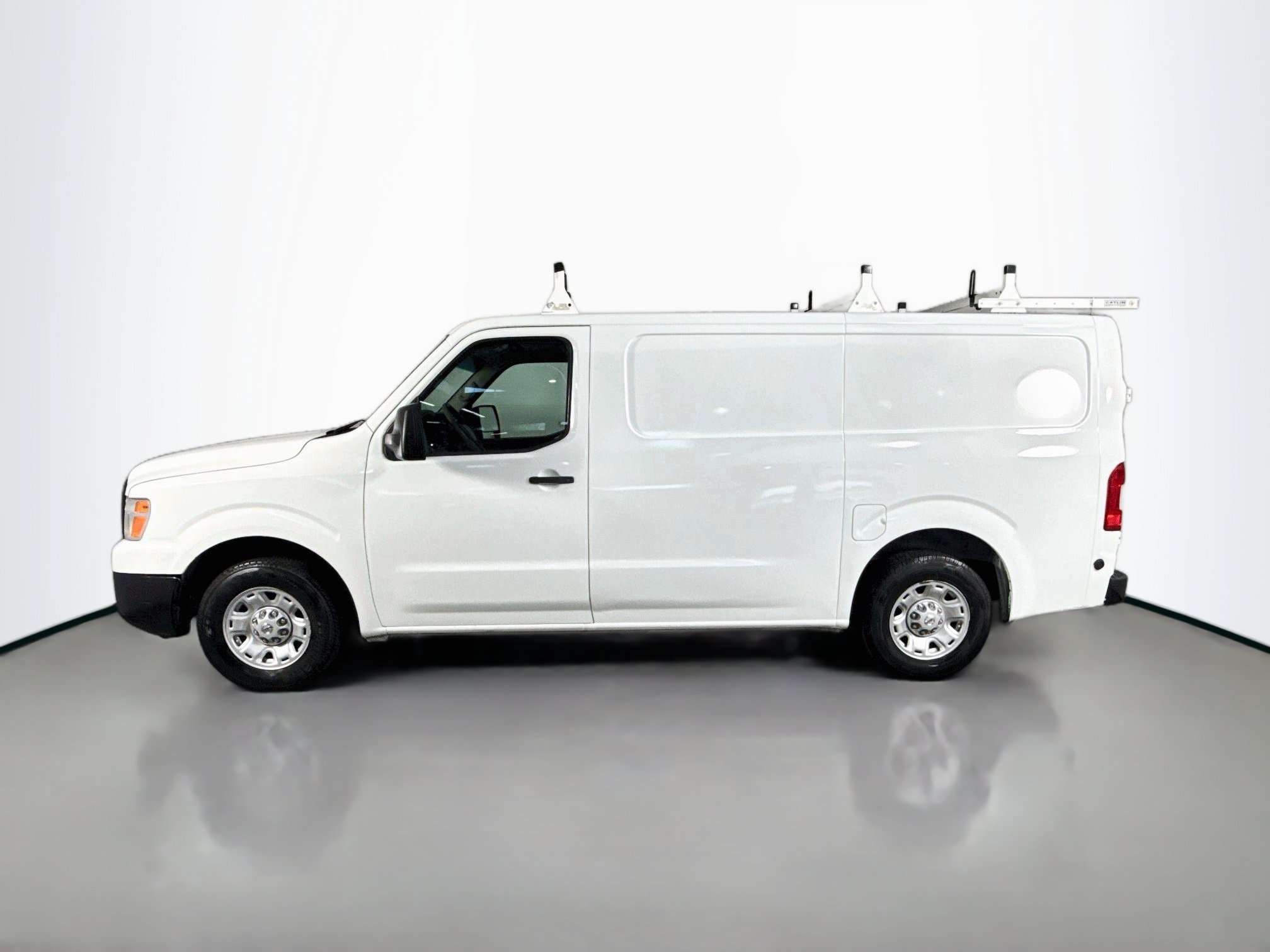 Used 2020 Nissan NV 2500 SV RWD image 6