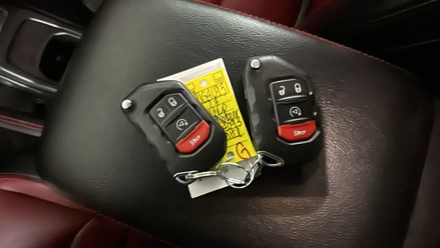 Used 2023 Jeep Wrangler Unlimited Rubicon 4xe AWD/4WD image 19
