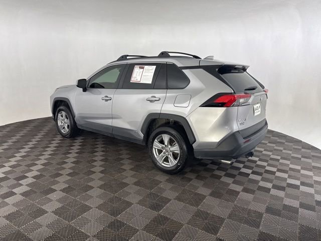 Used 2022 Toyota RAV4 XLE image 9