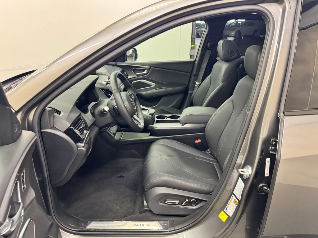 Used 2025 Acura RDX SH-AWD image 14