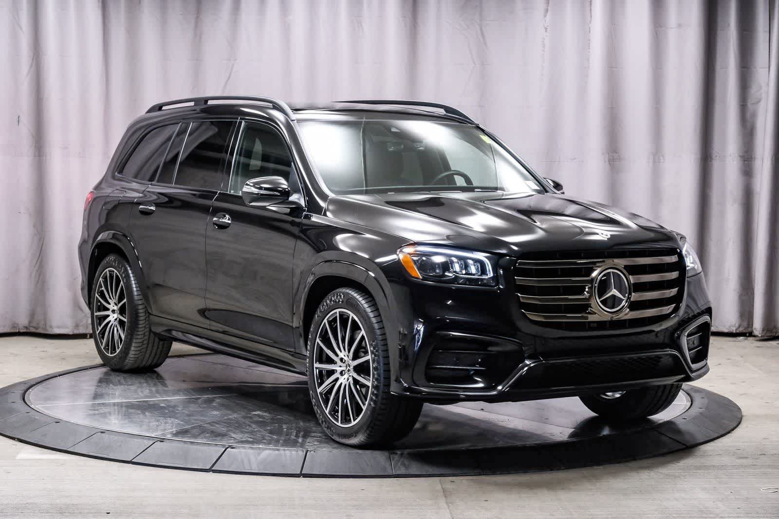 Used 2025 Mercedes-Benz GLS 450 4MATIC image 5