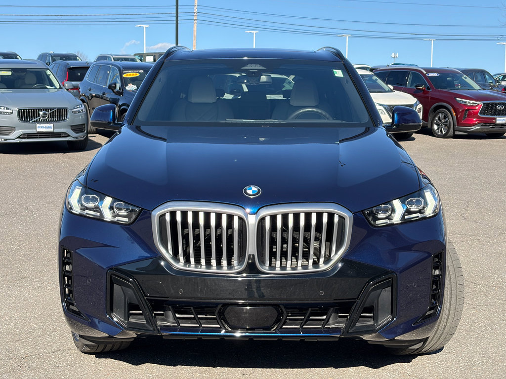Used 2025 BMW X5 sDrive40i w/ M Sport Package image 3