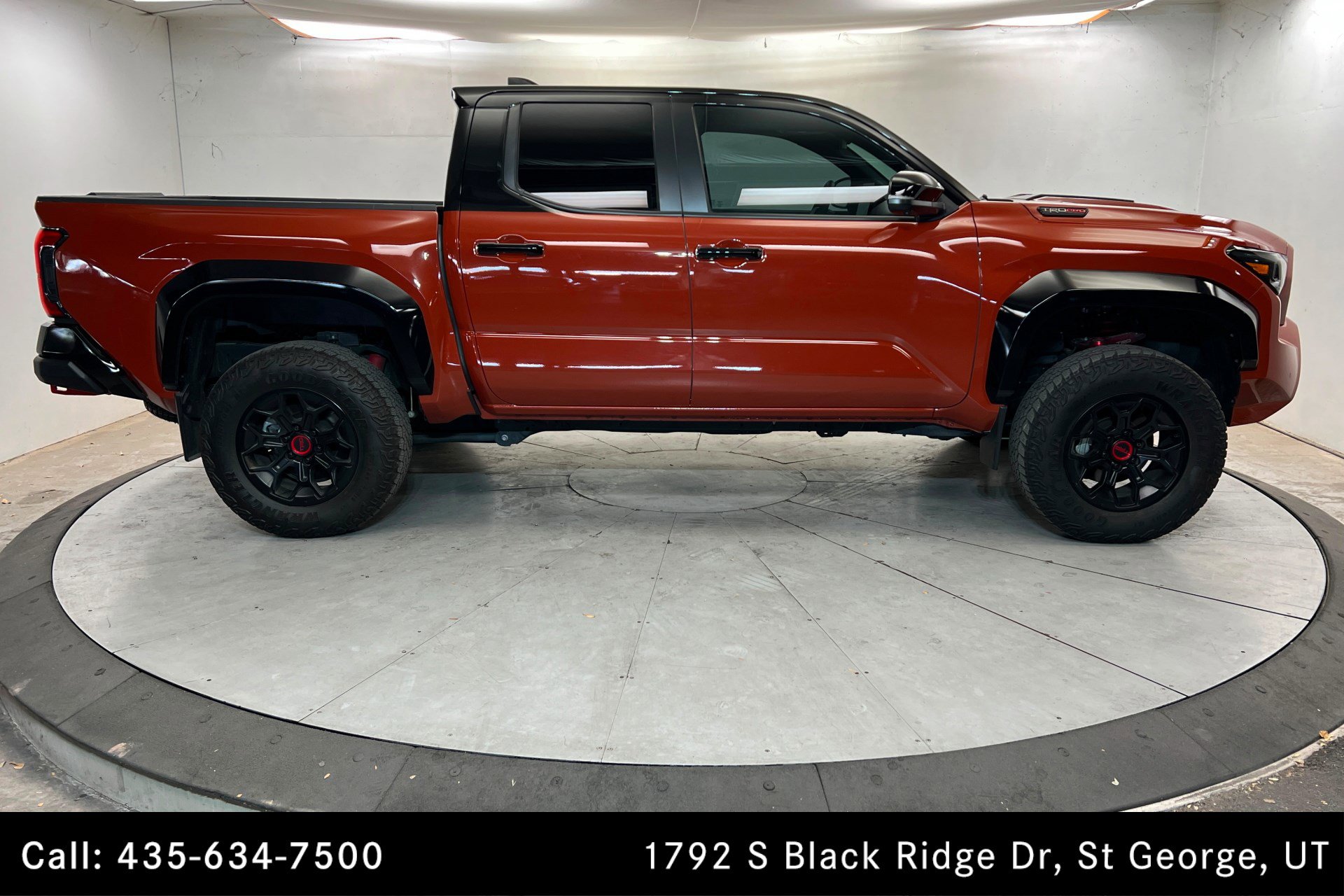 Used 2024 Toyota Tacoma TRD Pro AWD/4WD image 6