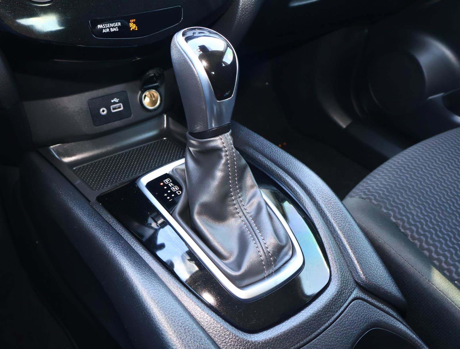 Used 2021 Nissan Rogue Sport S image 25