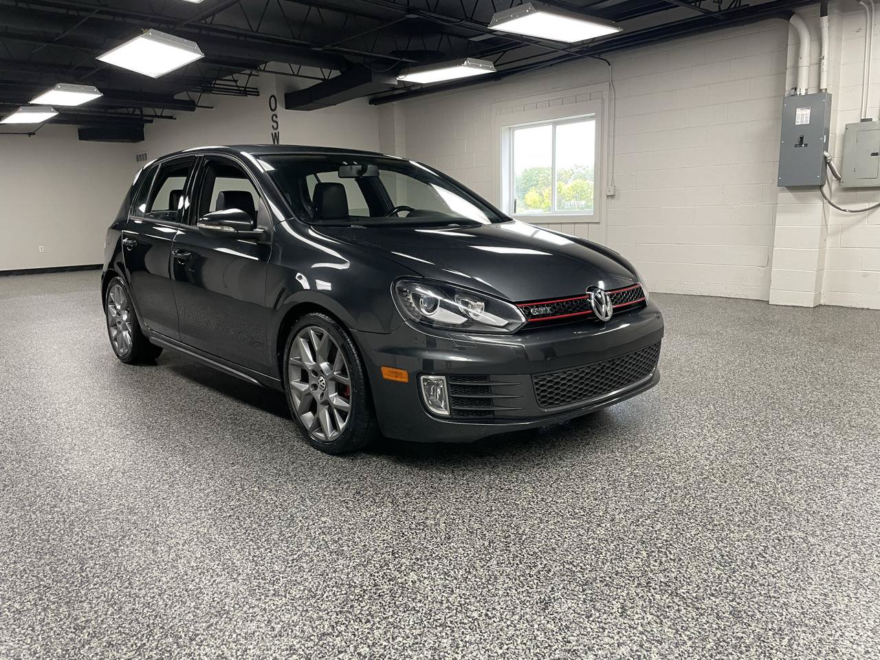 Used 2014 Volkswagen GTI Driver's Edition FWD image 5