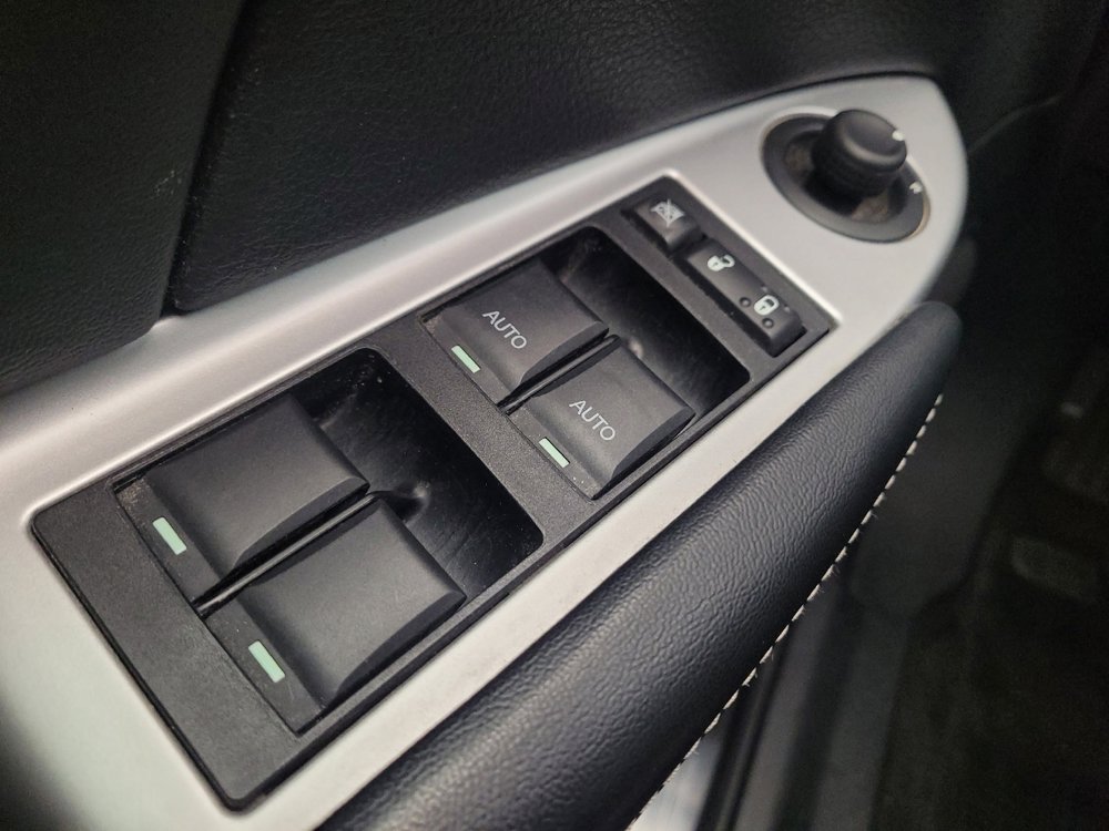 Used 2014 Chrysler 200 Limited image 27