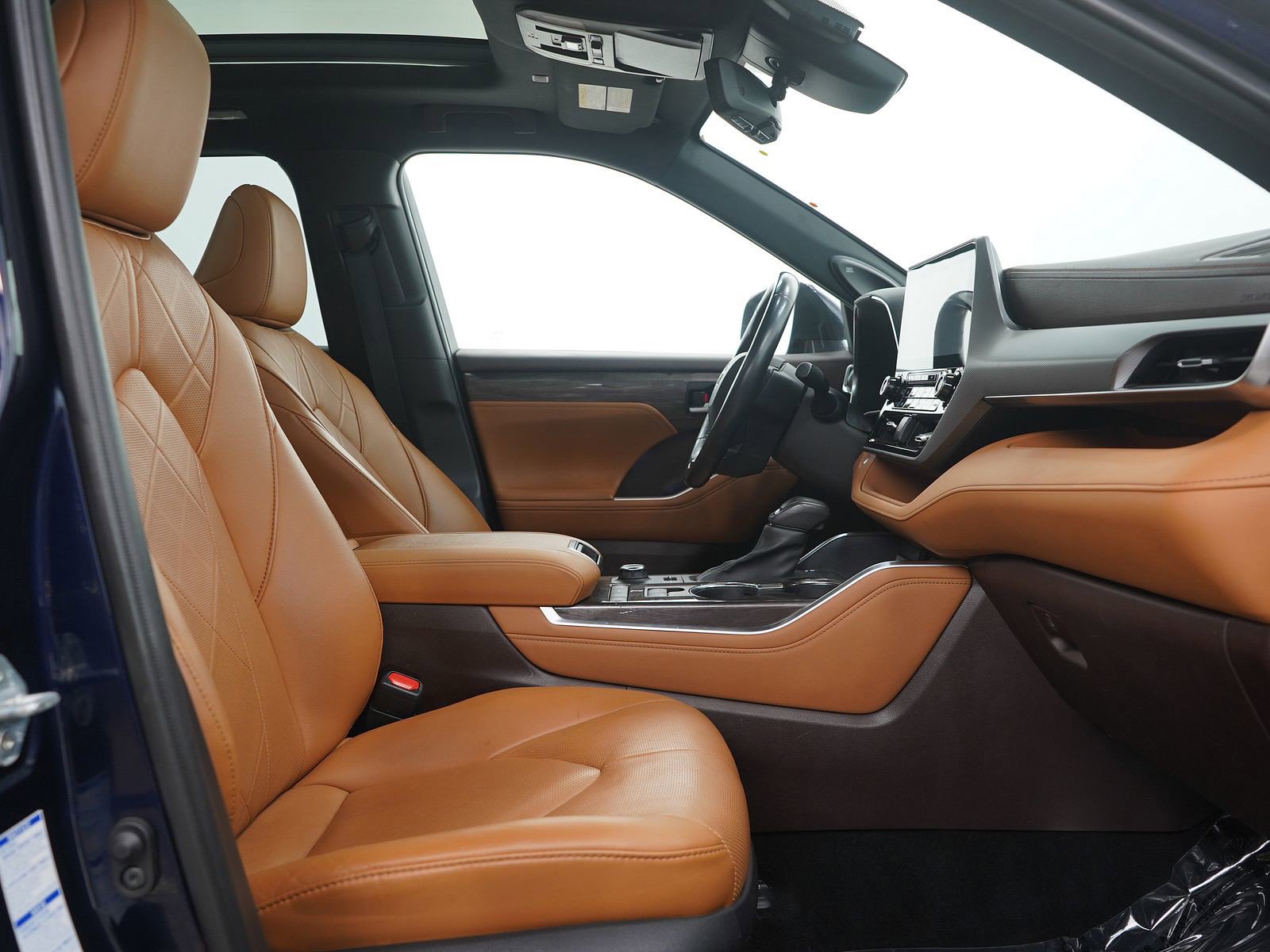 Used 2020 Toyota Highlander Platinum image 12