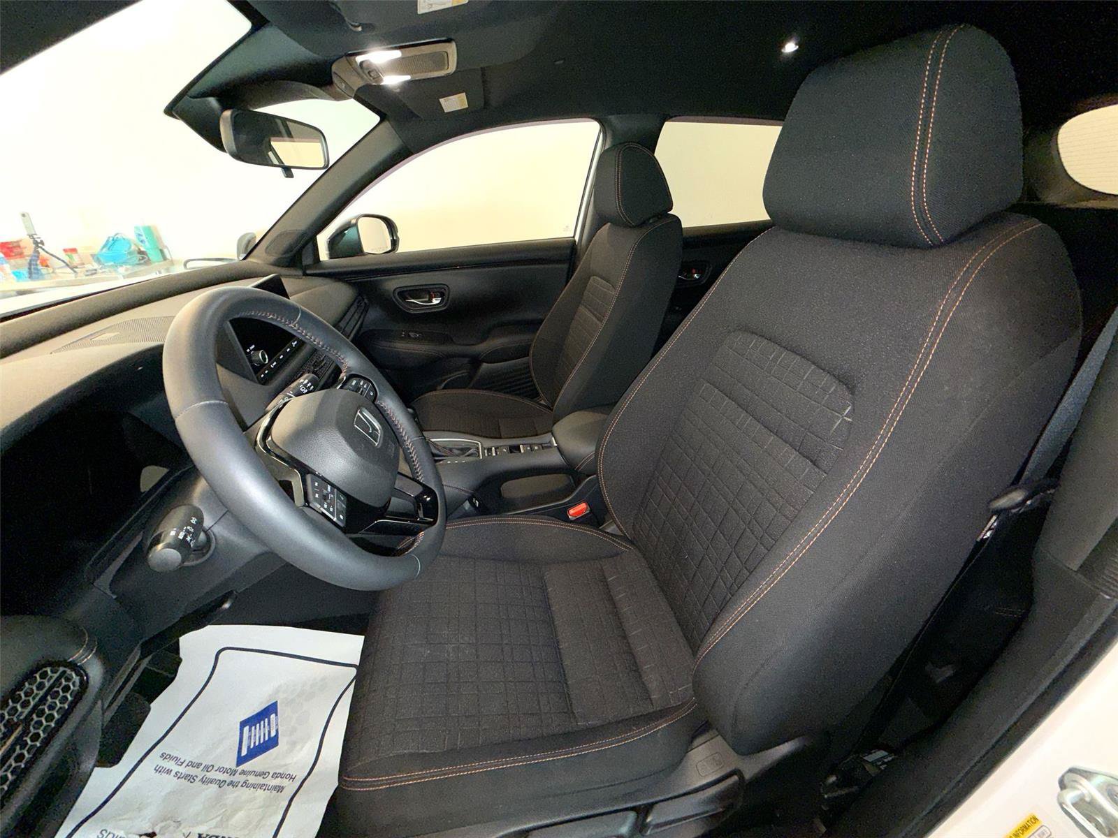 Used 2023 Honda HR-V Sport image 13
