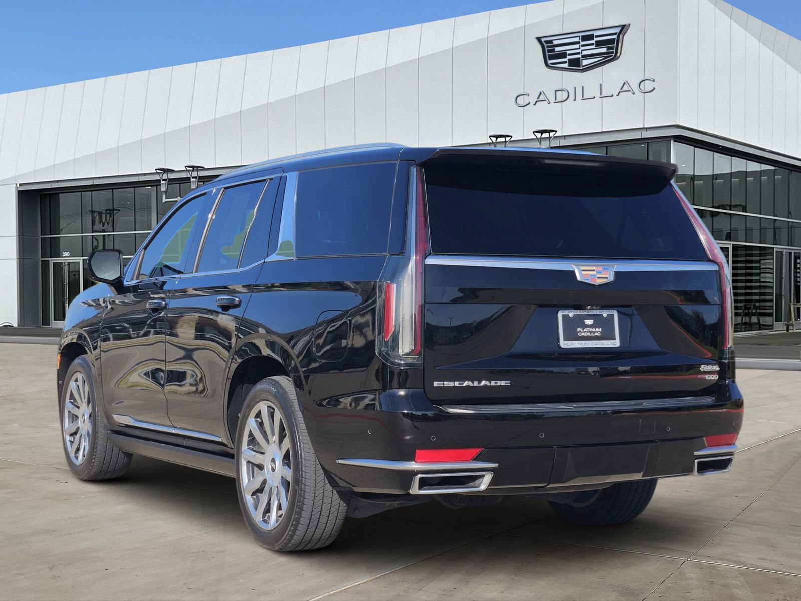 Used 2021 Cadillac Escalade Premium Luxury Platinum AWD/4WD image 4