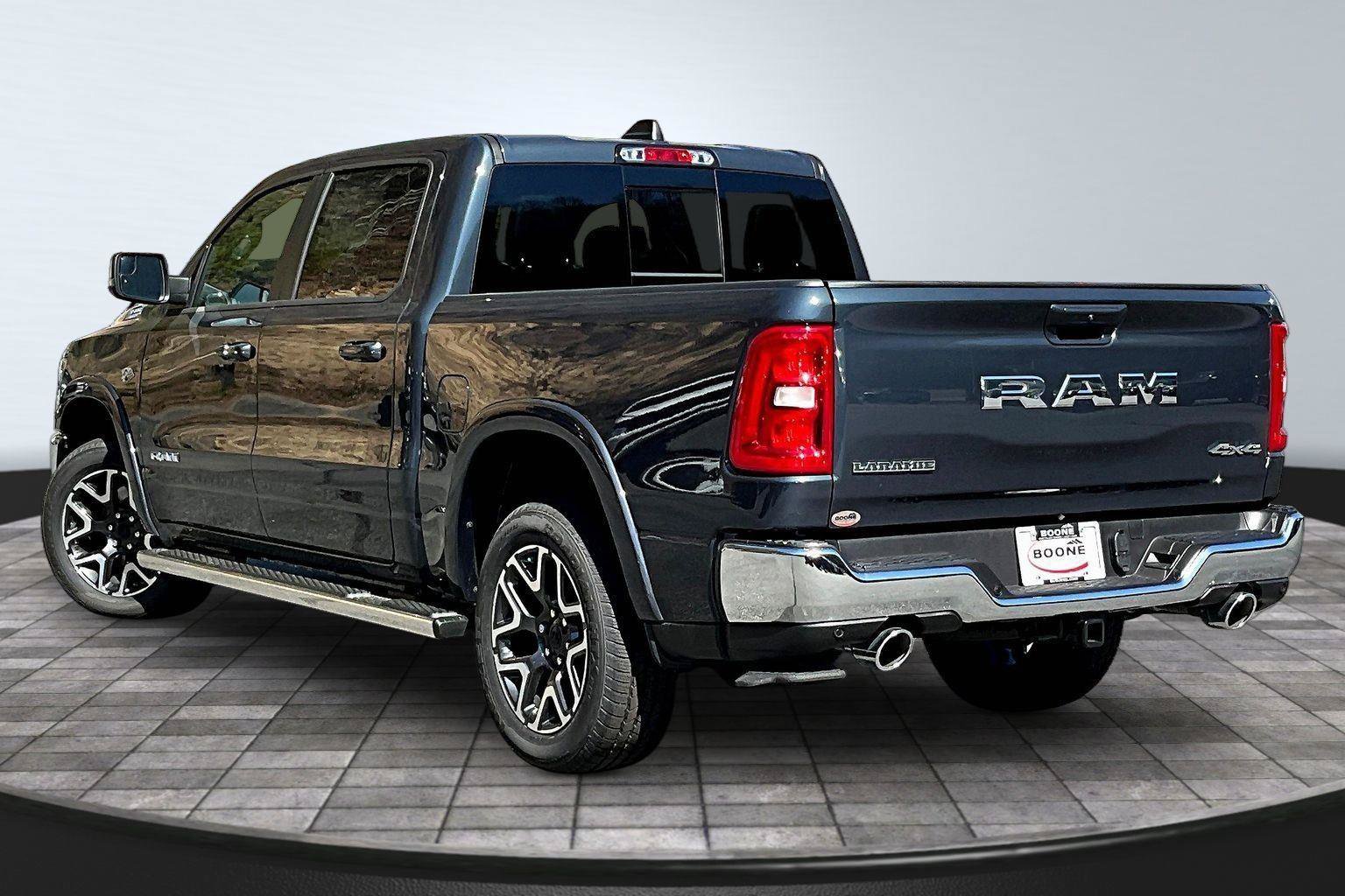 New 2026 RAM 1500 Laramie AWD/4WD image 3