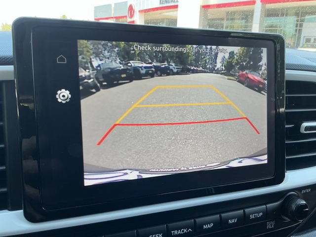 Used 2022 Hyundai Venue Limited FWD image 16