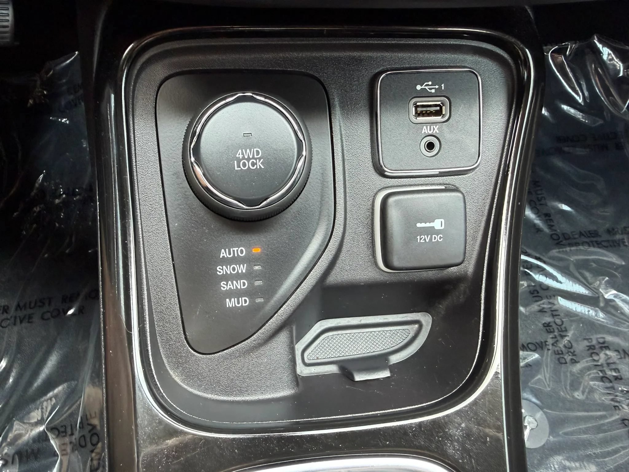 Used 2019 Jeep Compass Latitude AWD/4WD image 25