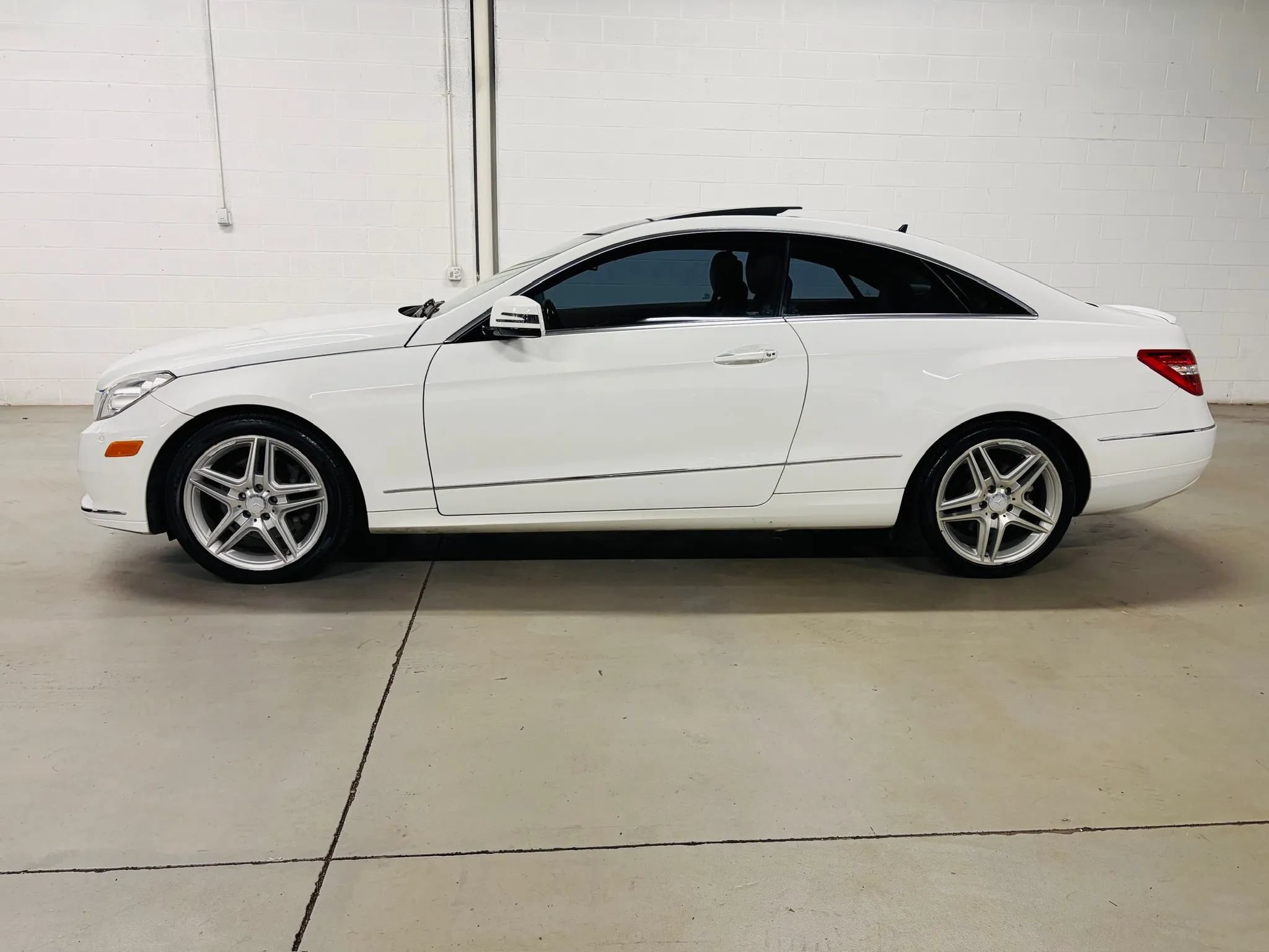 Used 2013 Mercedes-Benz E 350 Coupe image 5