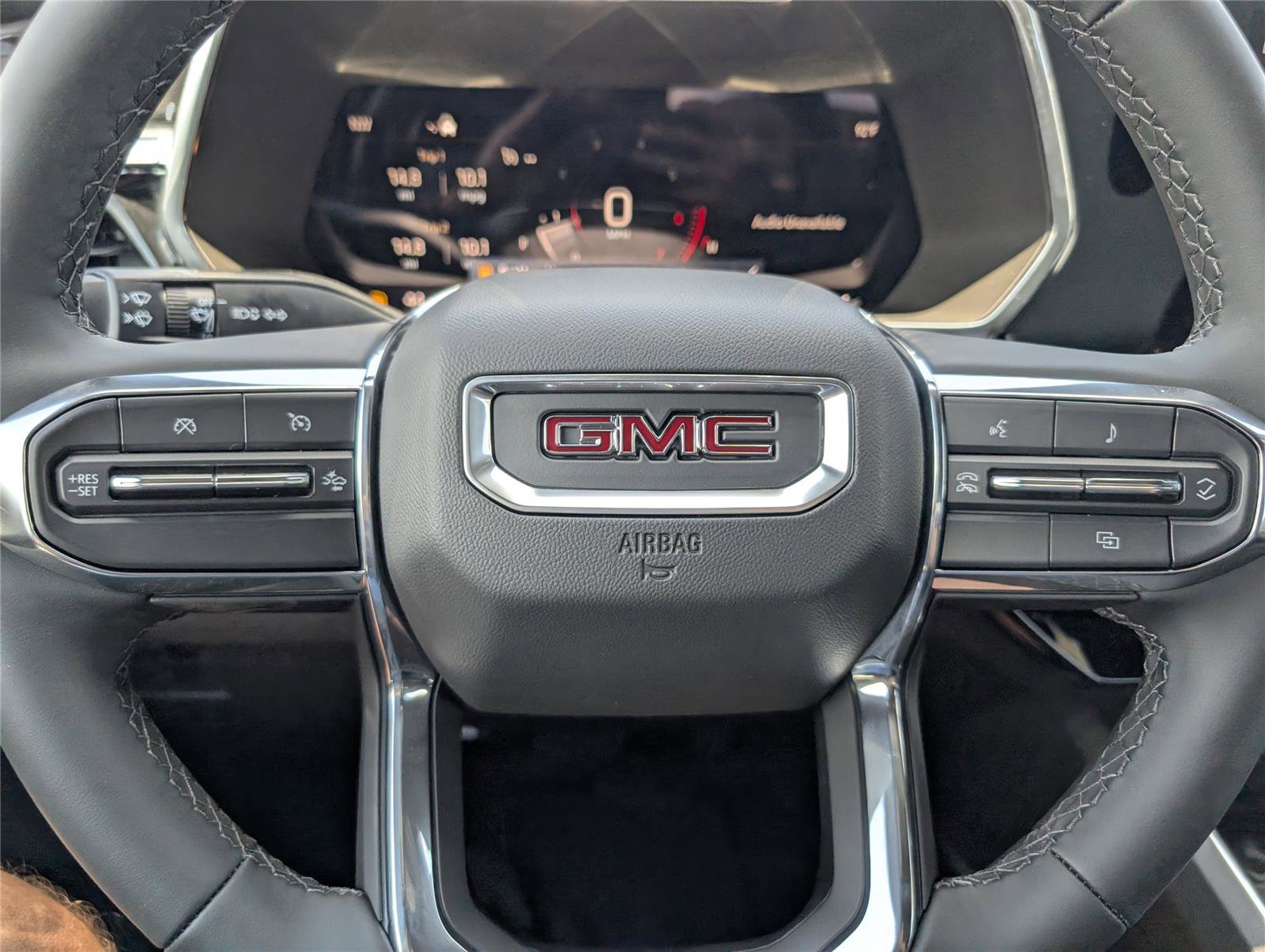 New 2025 GMC Canyon Elevation w/ Convenience Package image 24