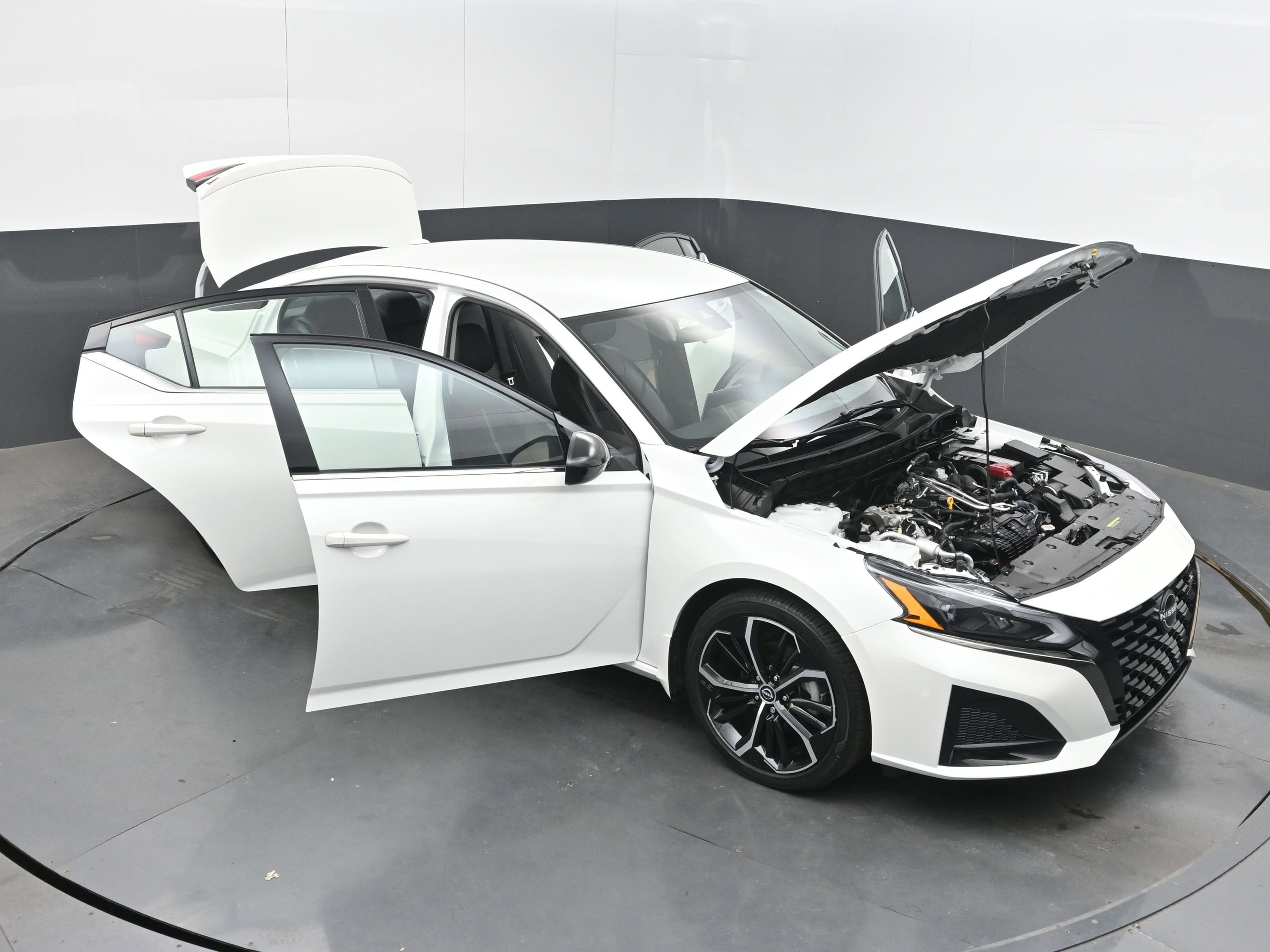 Certified 2024 Nissan Altima 2.5 SR image 37