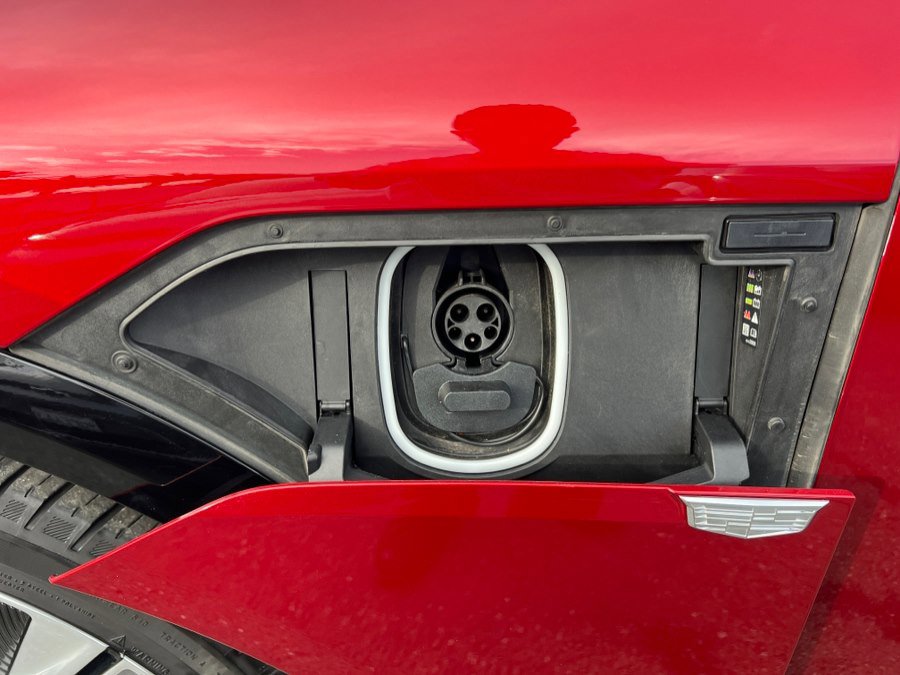 Used 2024 Cadillac Lyriq Luxury w/ LPO, Floor Liner Package image 56