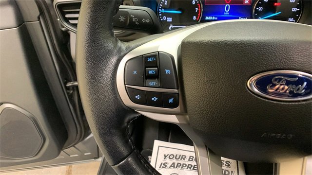 Used 2023 Ford Explorer XLT image 34