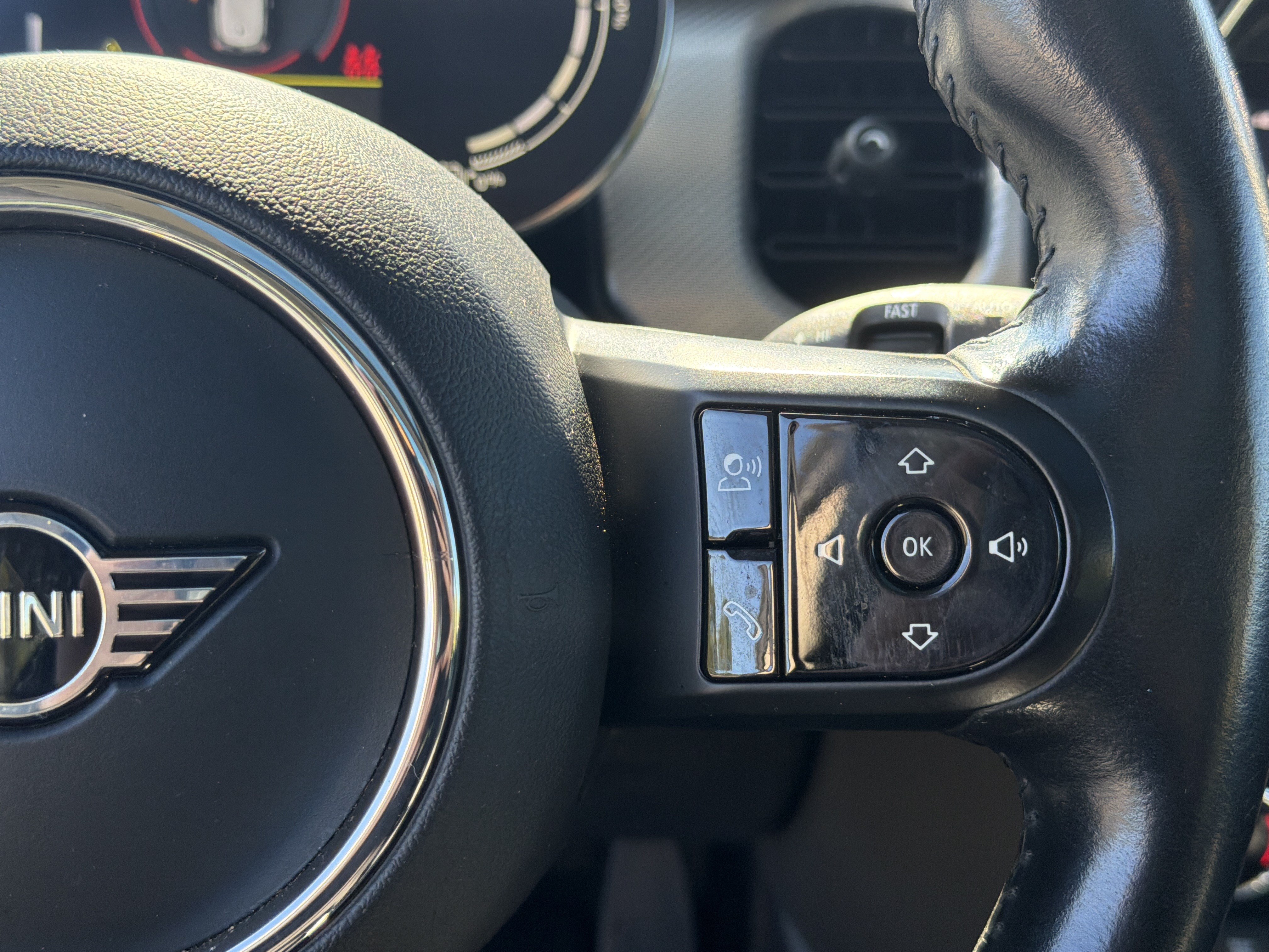 Used 2024 MINI Cooper SE FWD image 32