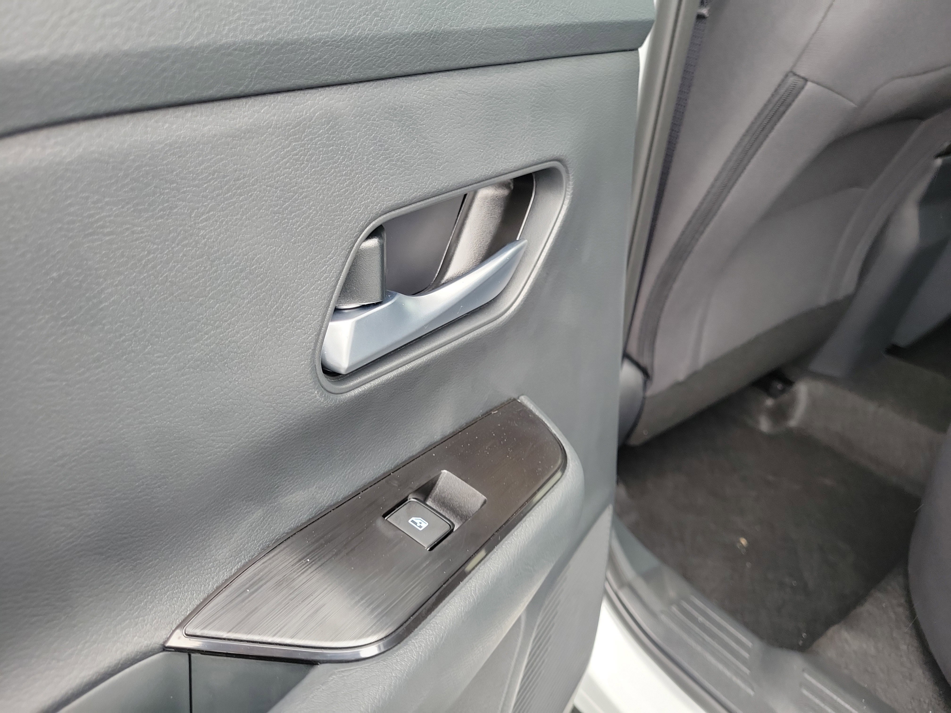 New 2026 Nissan Kicks SV w/ Cold Weather Package image 13