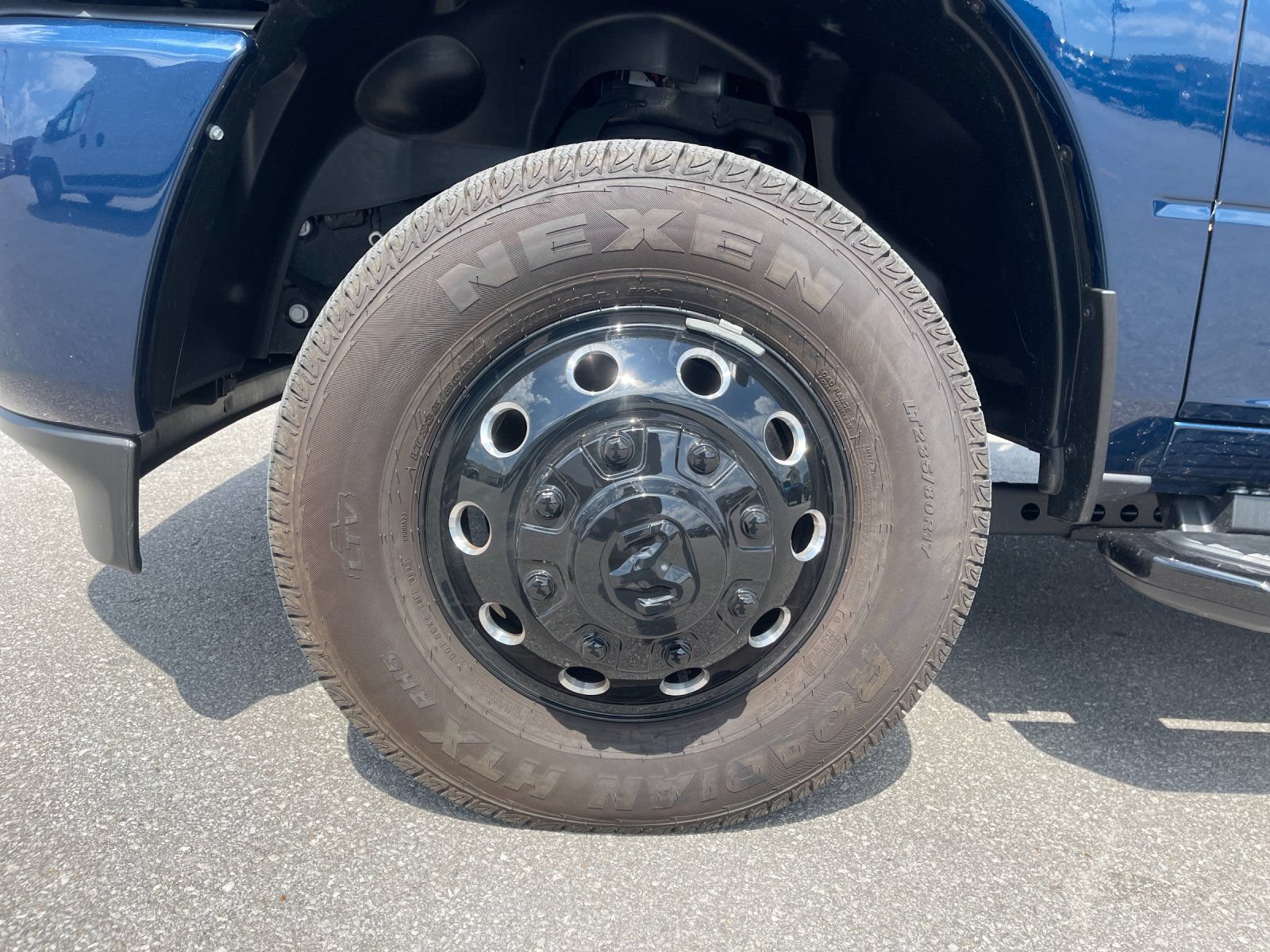Used 2023 RAM 3500 Laramie w/ Night Edition AWD/4WD image 32