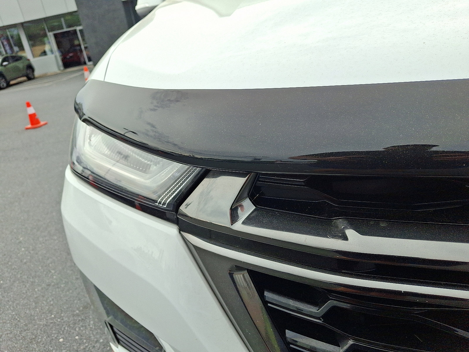 Used 2023 Chevrolet Traverse RS AWD/4WD image 11