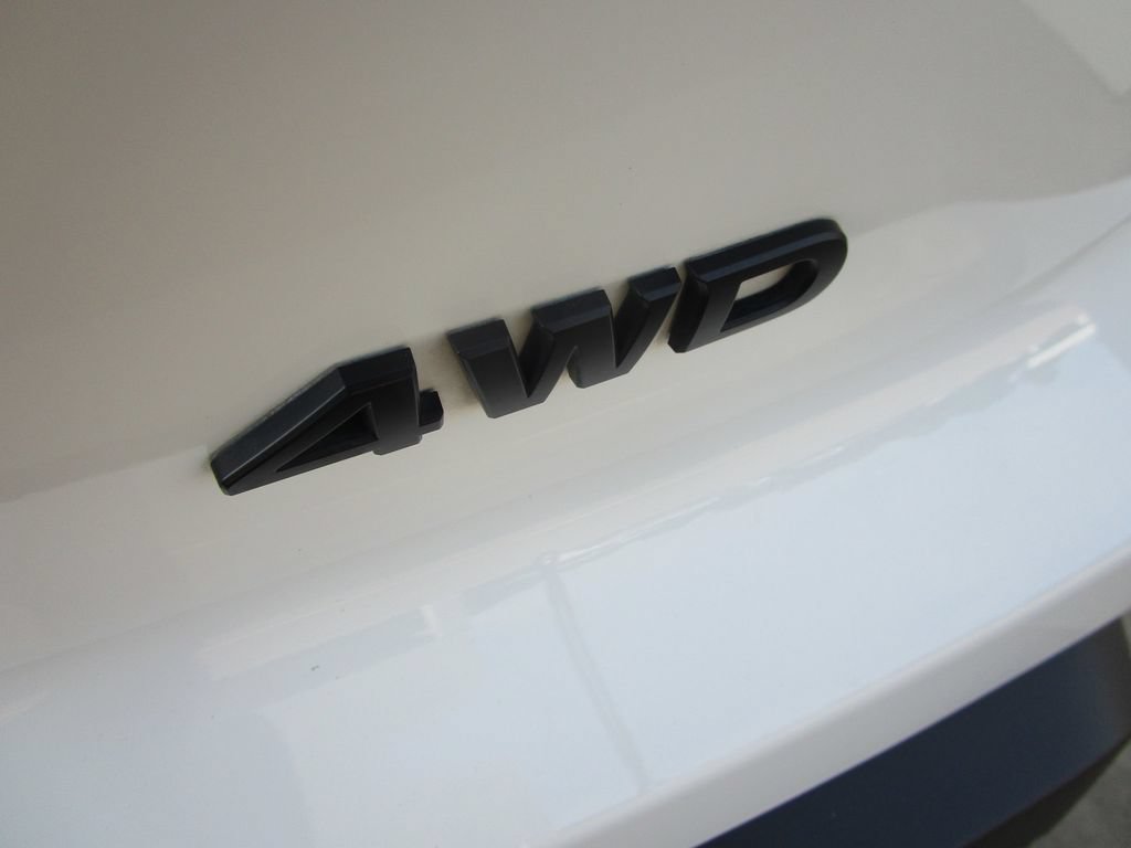 Used 2024 Nissan Pathfinder Rock Creek AWD/4WD image 14