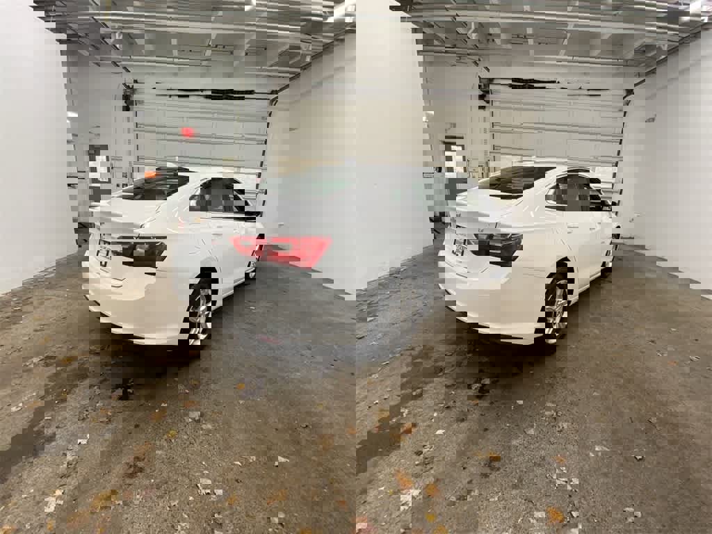 Used 2023 Chevrolet Malibu LT image 6