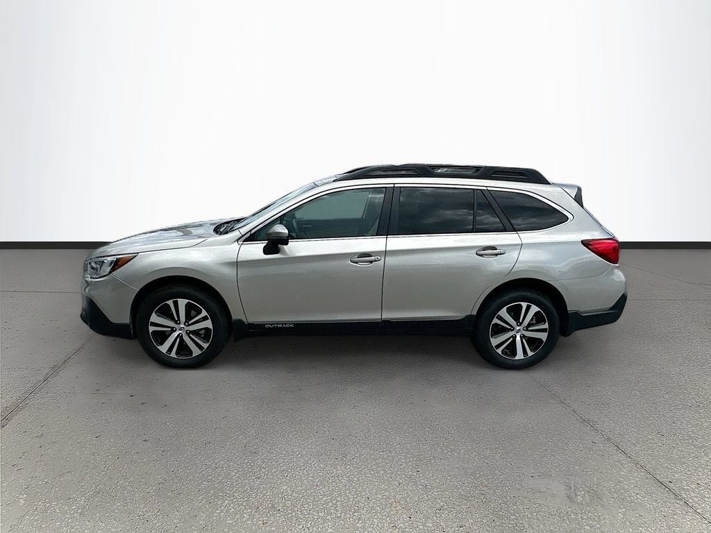 Used 2018 Subaru Outback 3.6R Limited AWD/4WD image 4