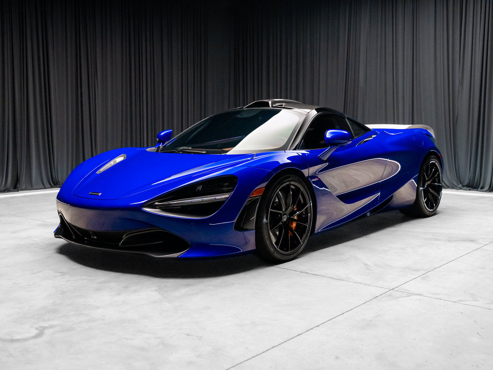 Used 2018 McLaren 720S Luxury RWD image 28