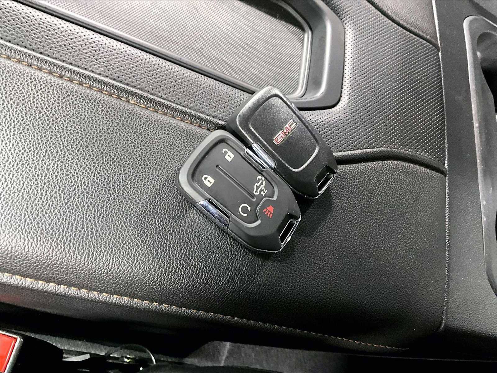 Used 2019 GMC Sierra 1500 AT4 w/ AT4 Premium Package image 36