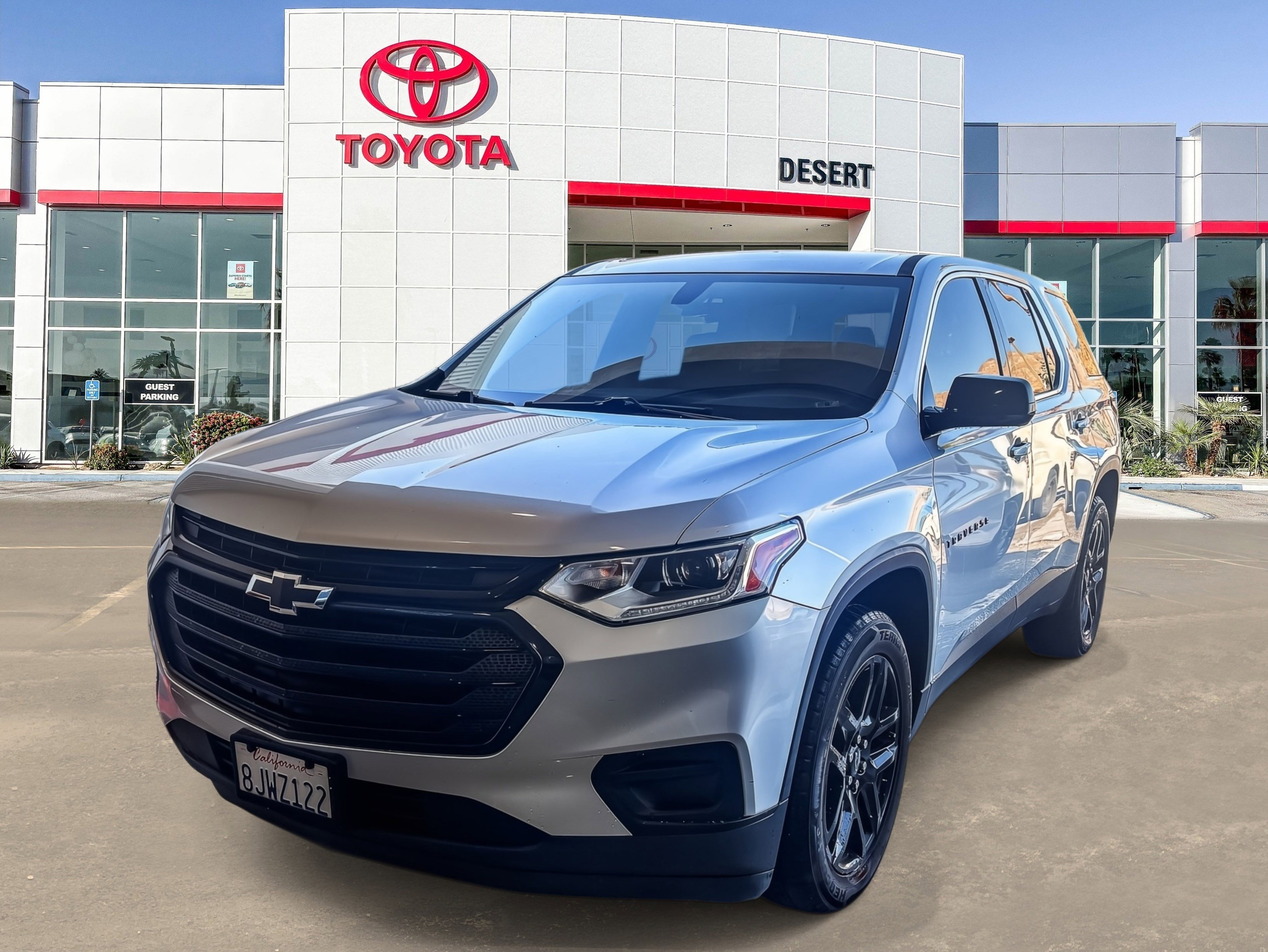 Used 2019 Chevrolet Traverse LS w/ LPO, Blackout Package FWD image 2