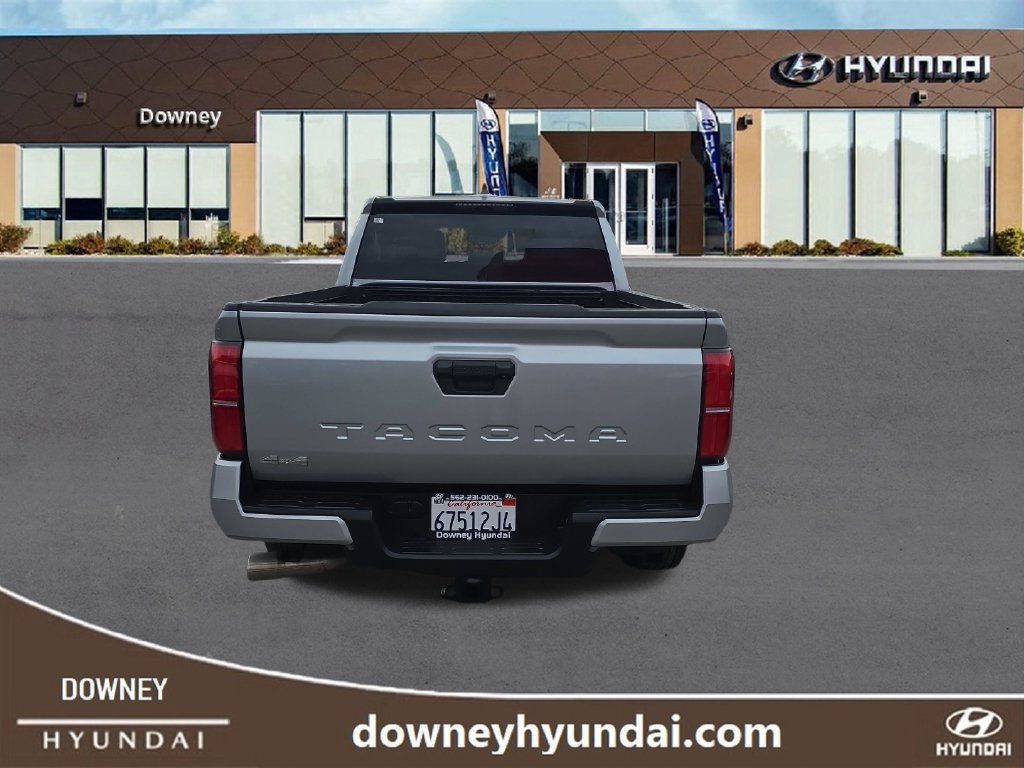 Used 2025 Toyota Tacoma SR5 AWD/4WD image 4