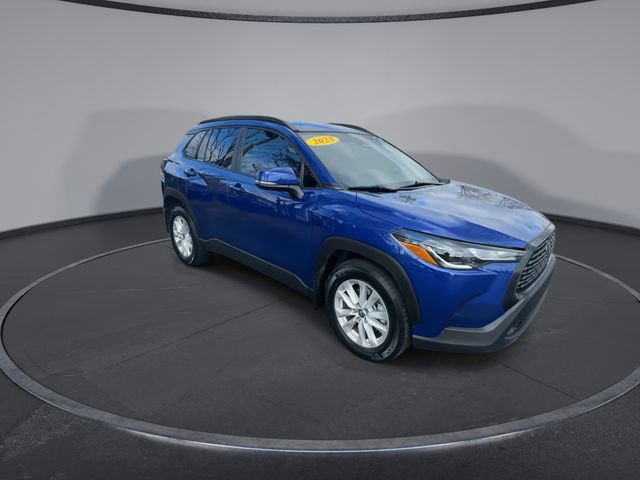 Used 2023 Toyota Corolla Cross LE image 3