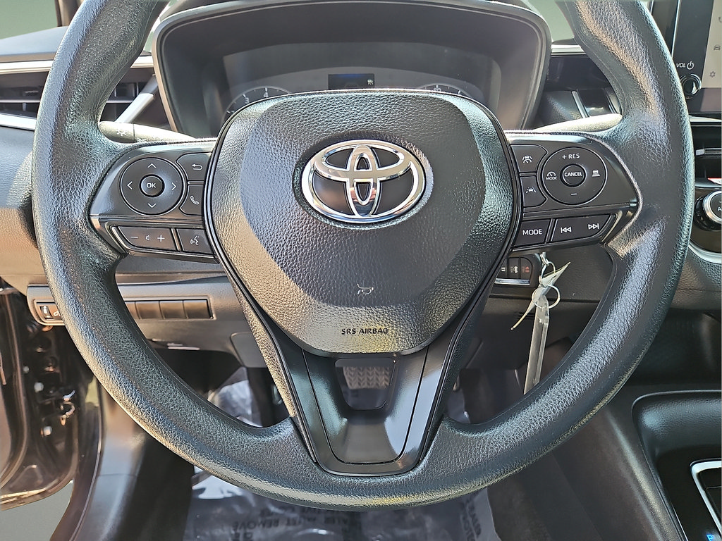 Used 2025 Toyota Corolla LE FWD image 24