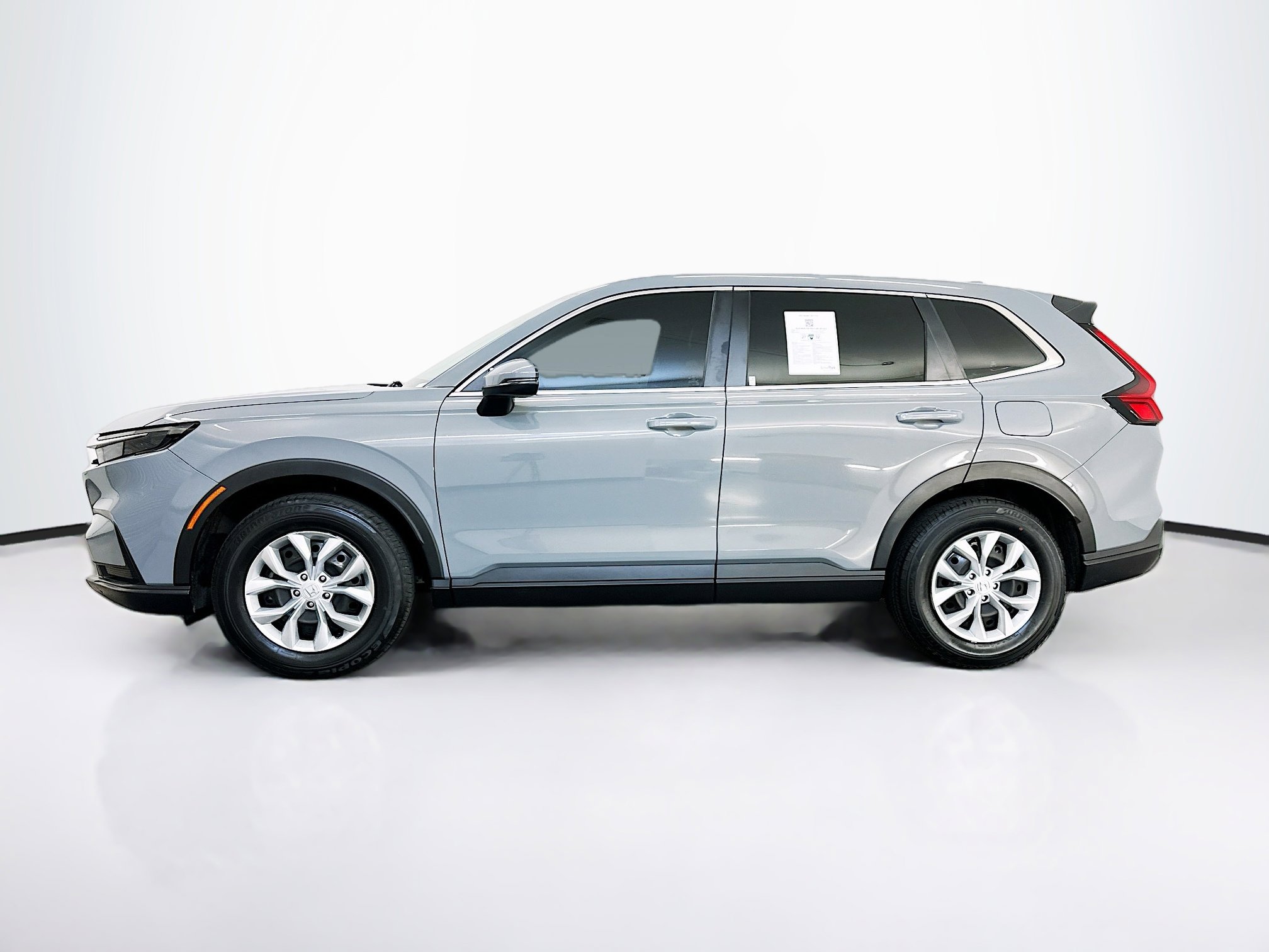 Used 2024 Honda CR-V LX image 4