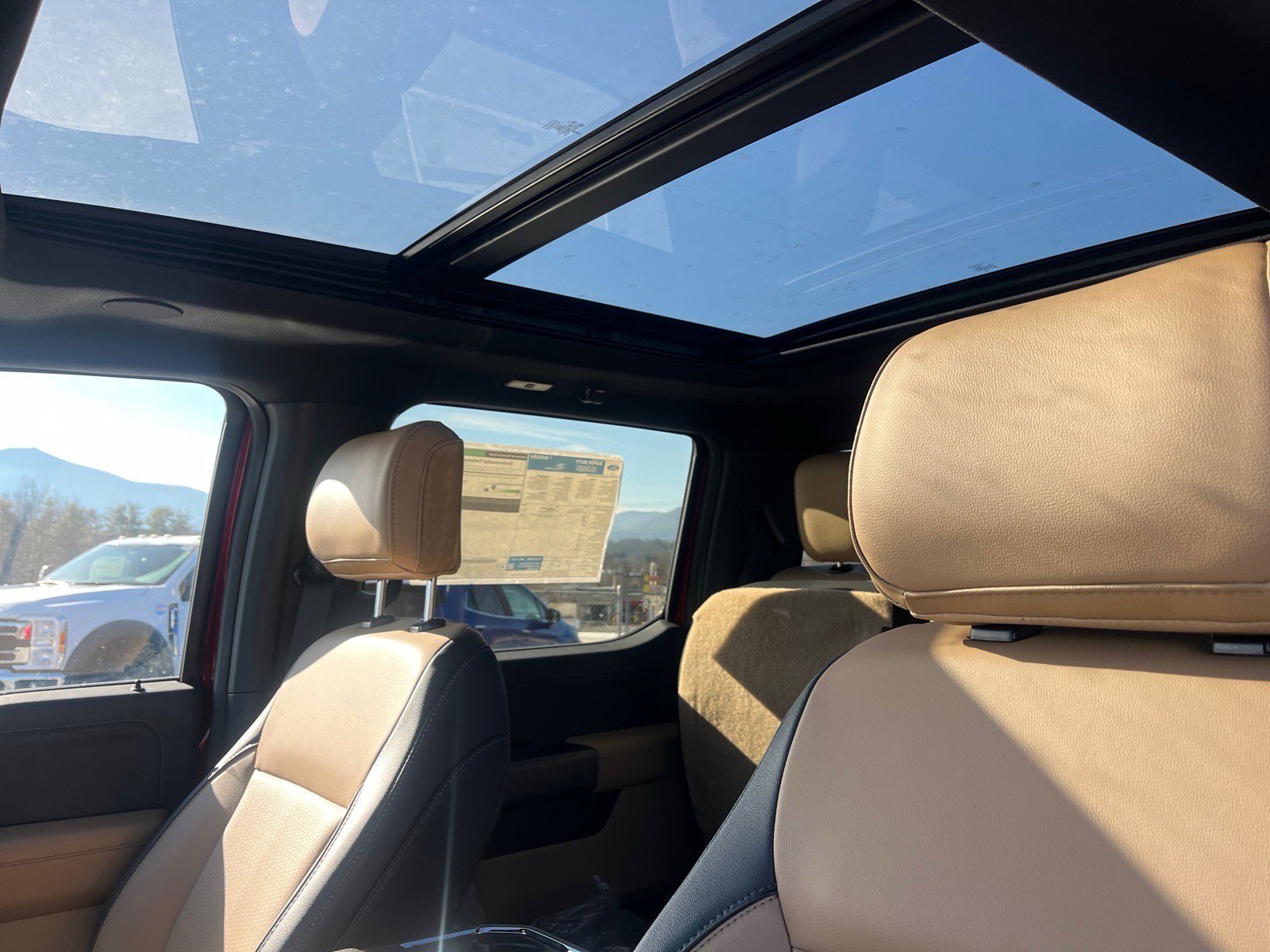 New 2026 Ford F250 Lariat w/ Lariat Ultimate Package image 10