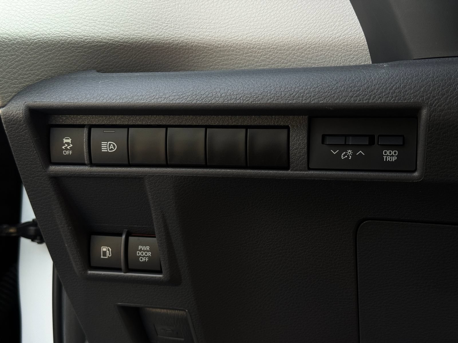 Used 2024 Toyota Sienna XLE w/ XLE Plus Package AWD/4WD image 27