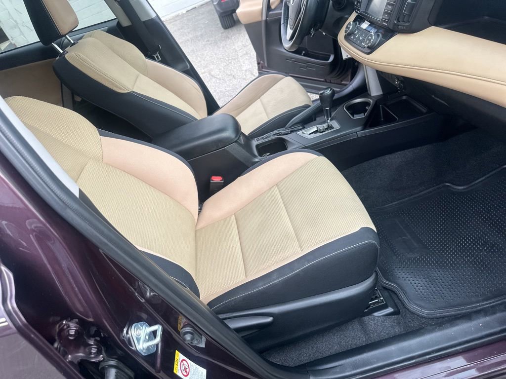 Used 2017 Toyota RAV4 XLE w/ Plus Special Value Package AWD/4WD image 33