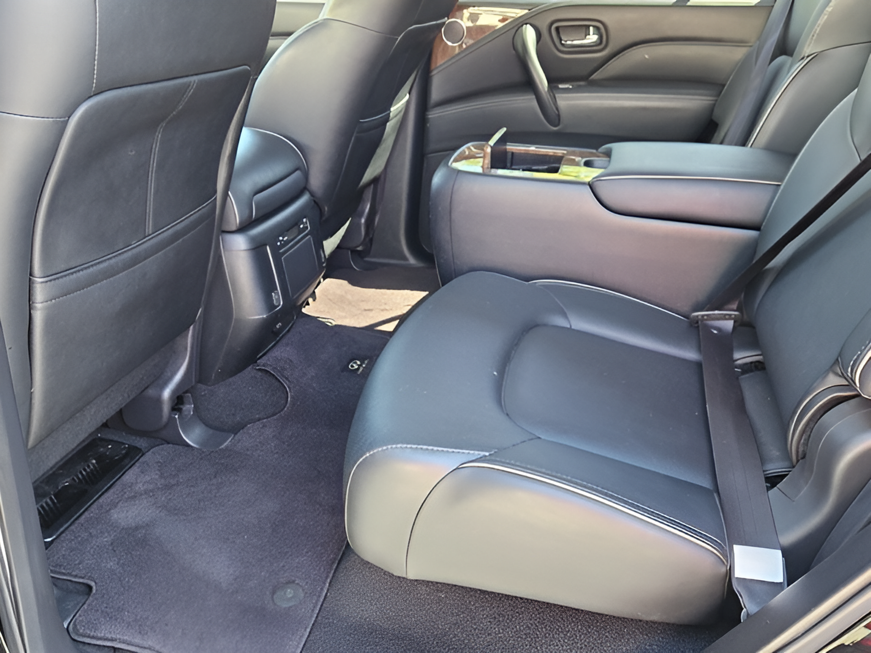 Used 2019 INFINITI QX80 Luxe w/ Proassist Package RWD image 10