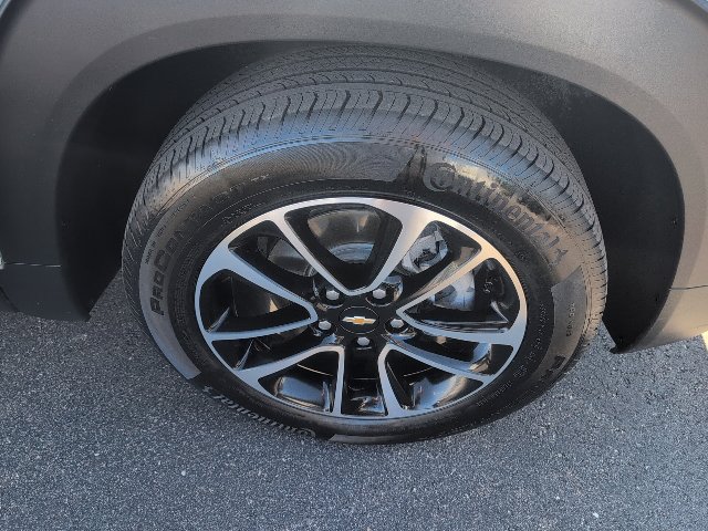Used 2025 Chevrolet TrailBlazer LT w/ Convenience Package FWD image 11