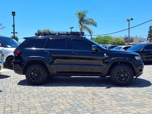 Used 2017 Jeep Grand Cherokee Trailhawk AWD/4WD image 4