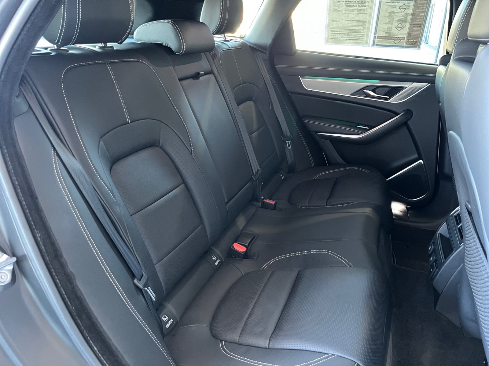 Certified 2026 Jaguar F-PACE R-Dynamic S AWD/4WD image 18