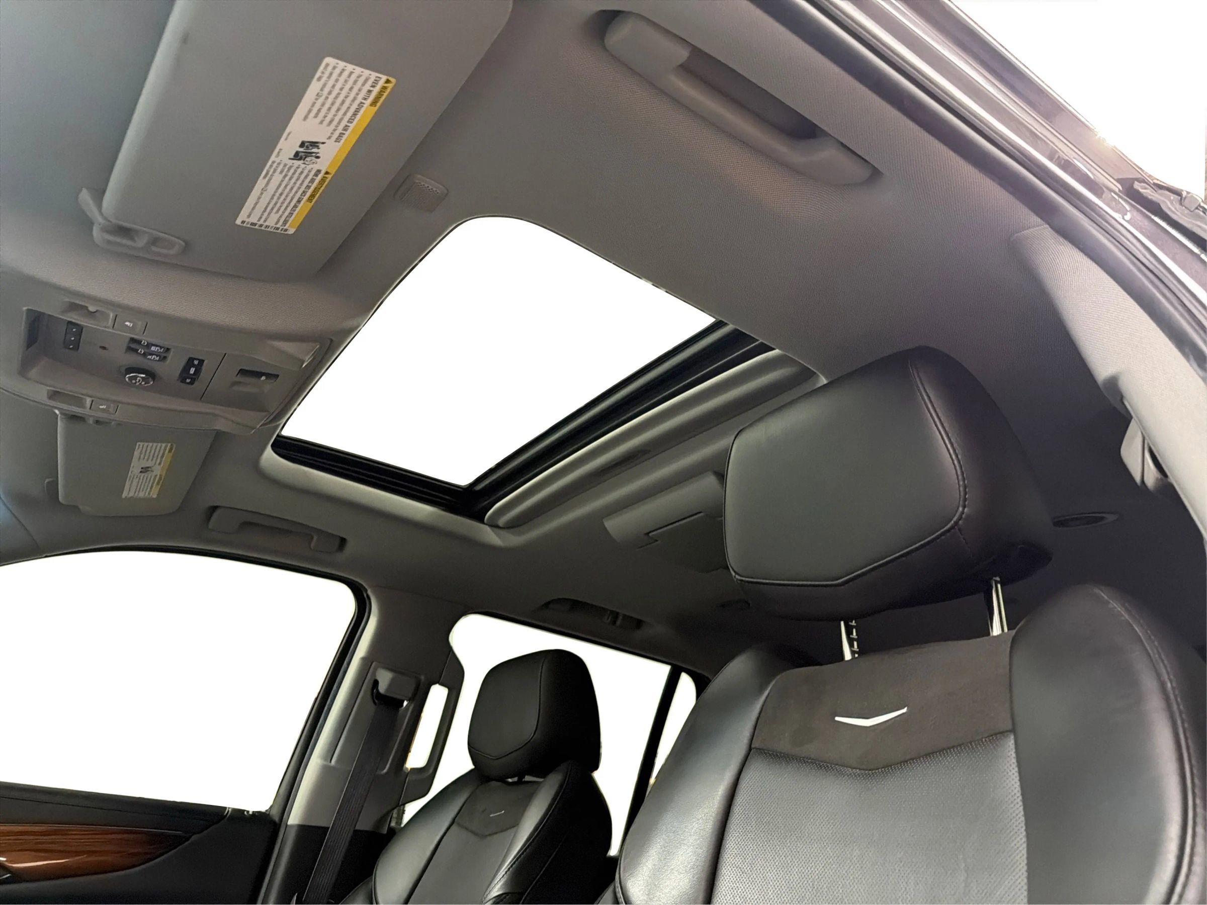 Used 2015 Cadillac Escalade Premium image 21