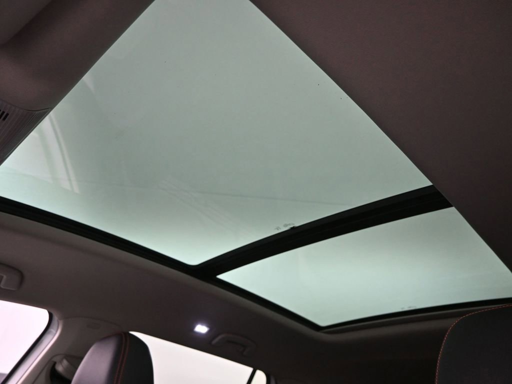 Used 2024 Volkswagen Atlas Peak Edition SE image 20