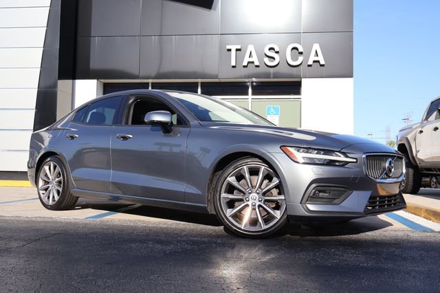 Used 2019 Volvo S60 T5 Momentum w/ Multimedia Package