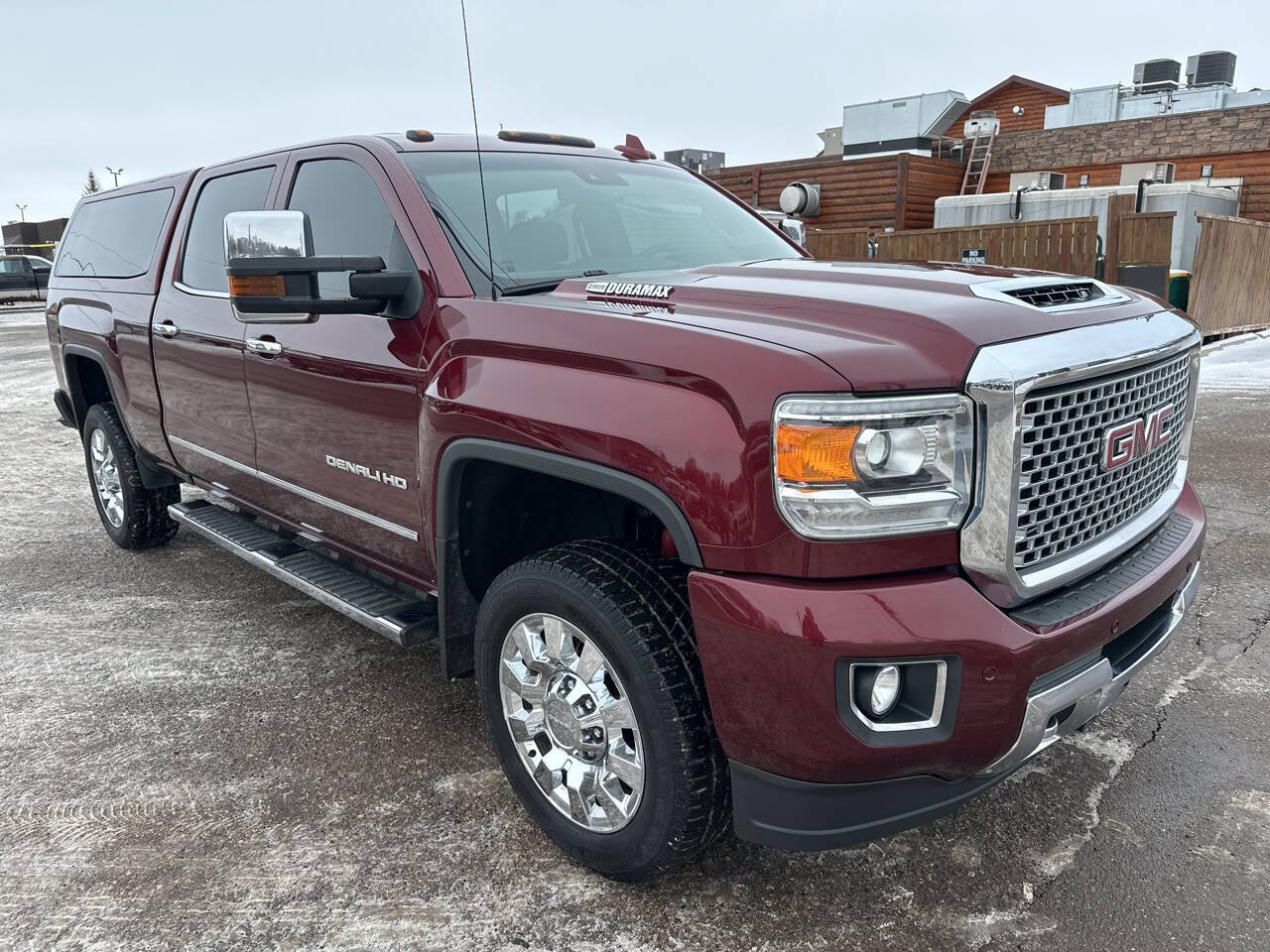 Used 2017 GMC Sierra 2500 Denali w/ Duramax Plus Package AWD/4WD image 7