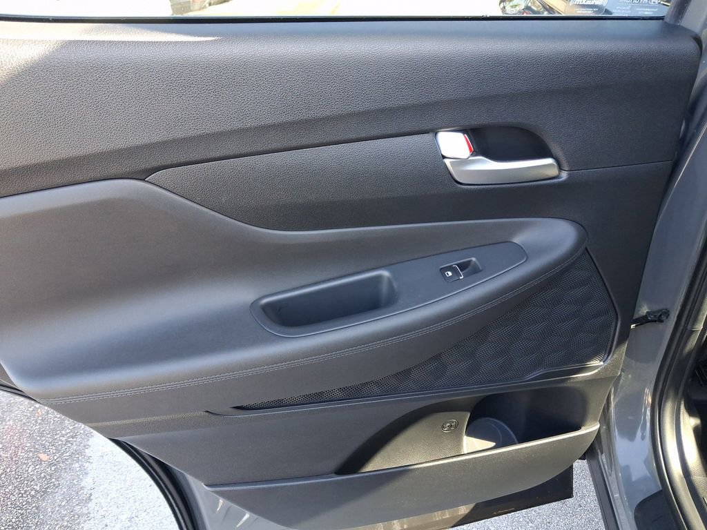 Used 2023 Hyundai Santa Fe SEL FWD image 11