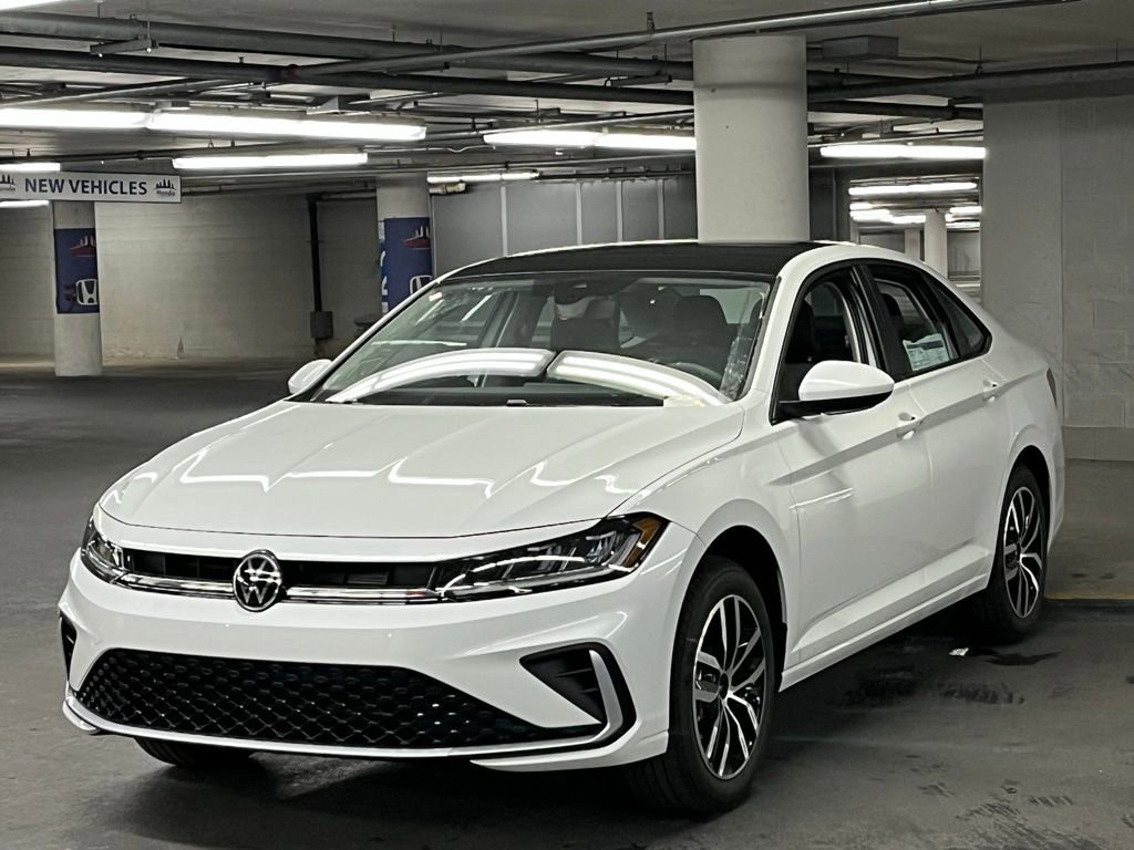 New 2026 Volkswagen Jetta SE FWD image 3